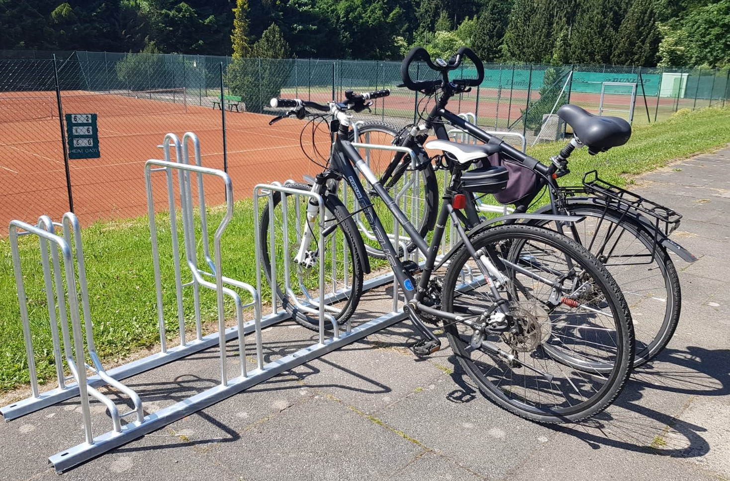 Bike Ständer Fahrradständer L 15 mit Anschließbügel